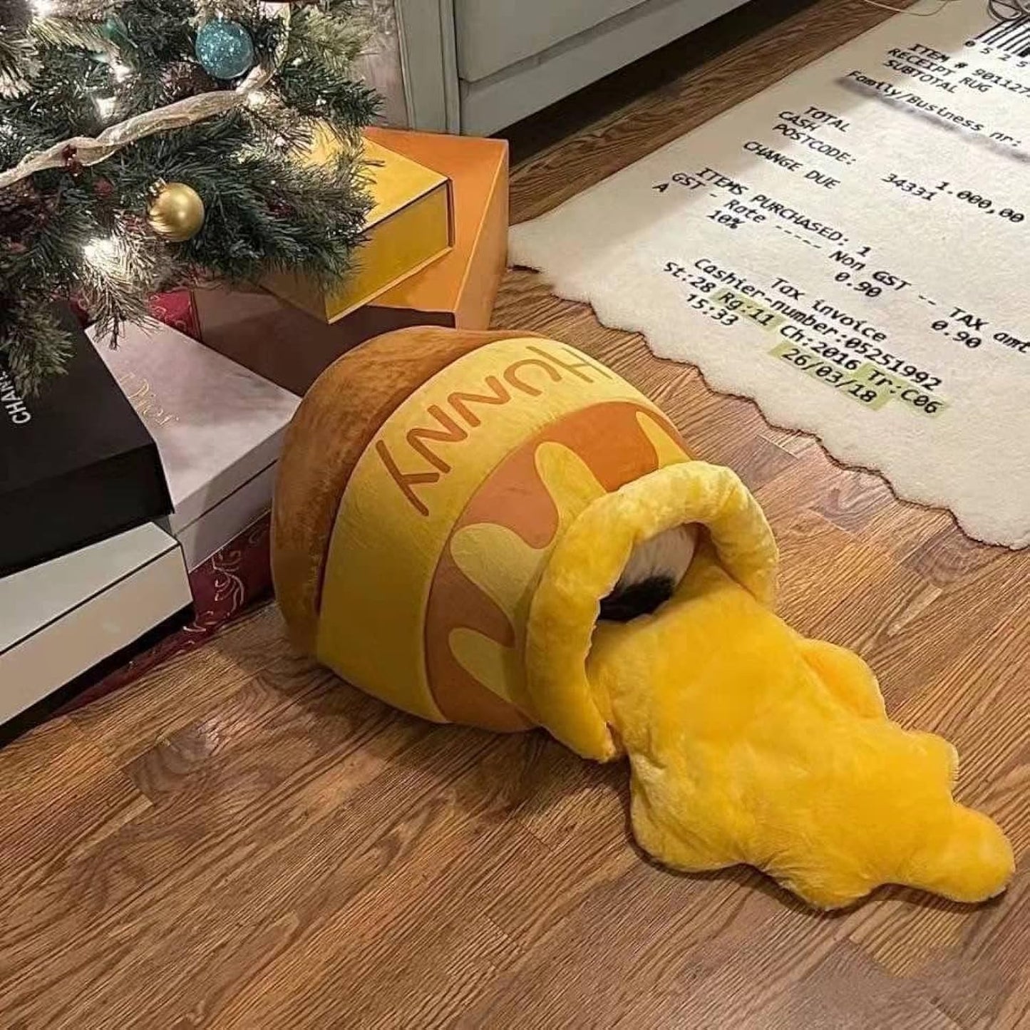 Honey Jar Cat Bed